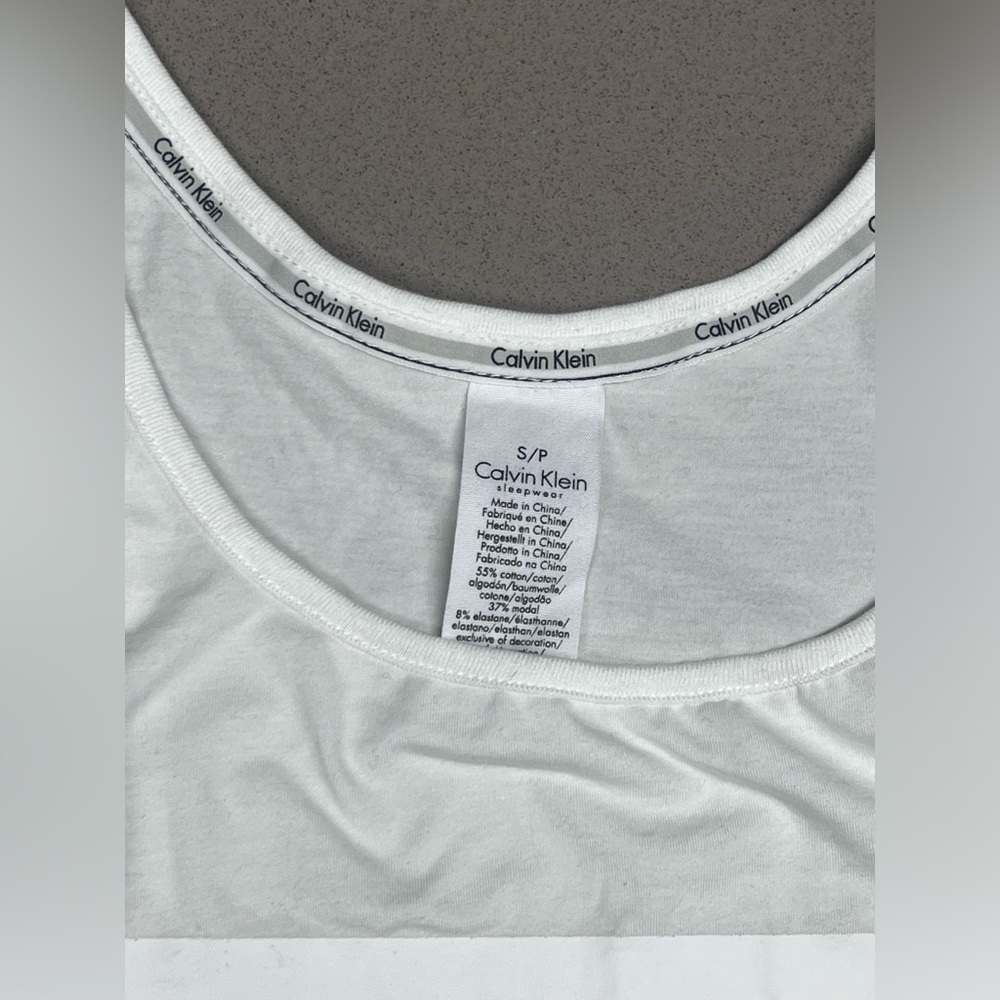 Calvin Klein Tank Top - Picture 3 of 5